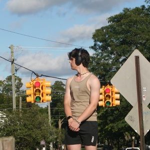 Meet your Posher, Ethan